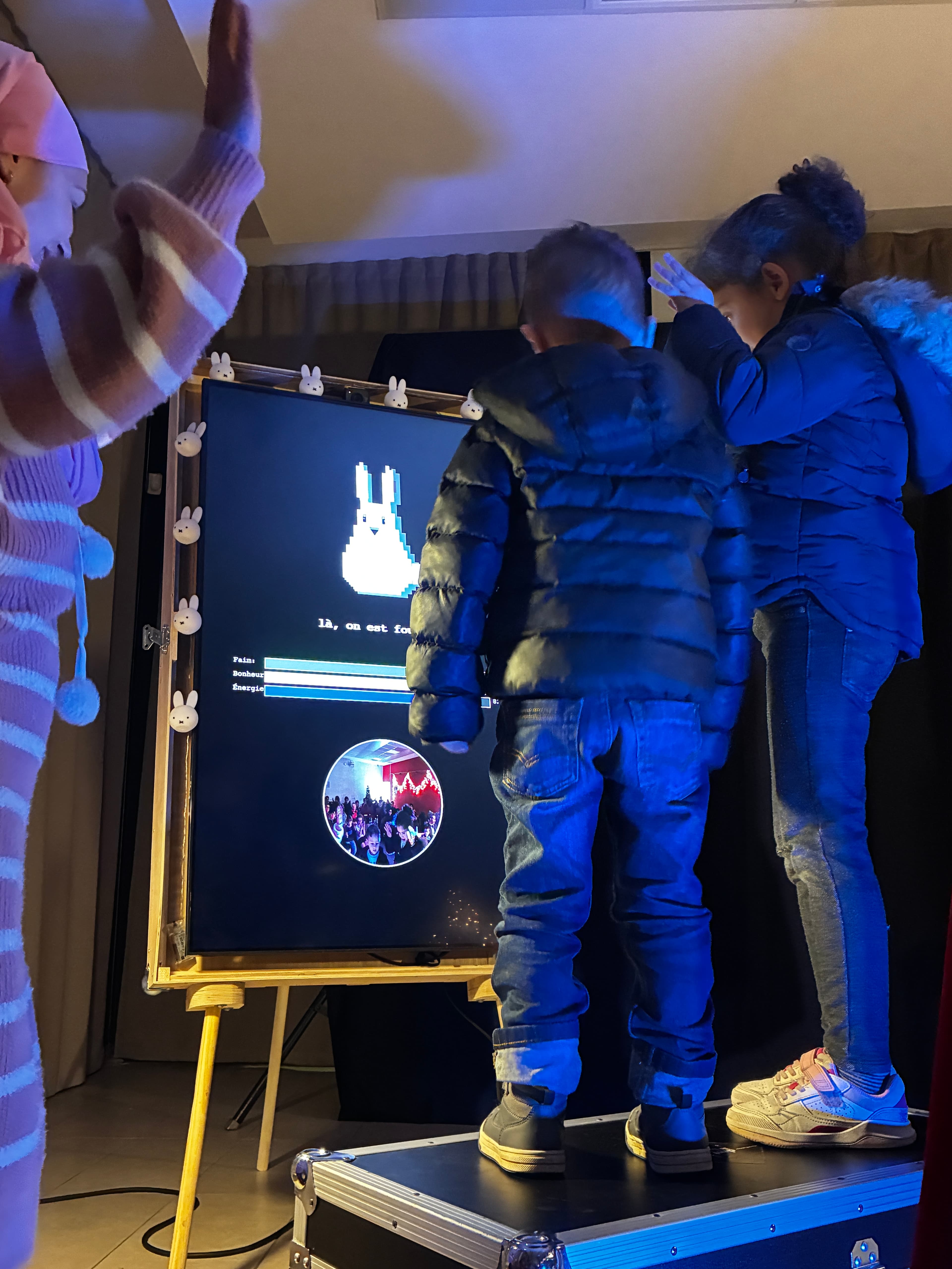 Mon Lap-1 & the useless machines 9